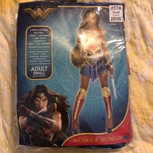 Adult Wonder Woman Costume